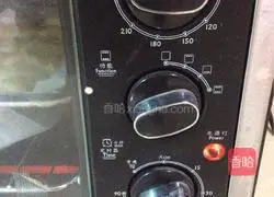 Illustration of how to make egg biscuits 11