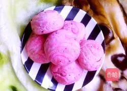 Illustration of how to make dragon fruit meringue mooncakes (pork floss and egg yolk filling) 7 