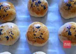 Illustration of how to make puff pastry mooncakes 20