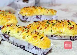 Illustration of how to make chives, bacon, cheese and meat floss bread 20