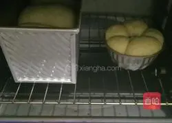 Illustration of how to make milk toast 7