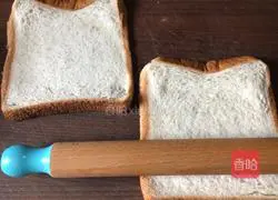 Illustration of how to make potato mashed toast rolls 4