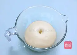 Illustration of how to make honey bean toast 6