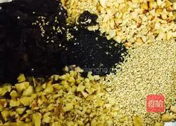 Illustration of how to make vegetable and five-nut mooncakes 3