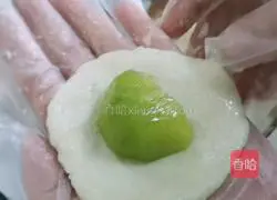 Illustration of how to make yam and fruit mooncakes 9