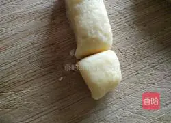 Illustration of how to make square handmade biscuits 7