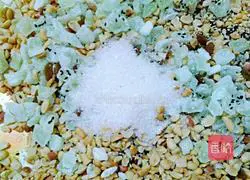 Illustration of how to make Wuren mooncake filling 5