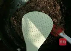 Illustration of how to make red bean paste filling for moon cakes 7
