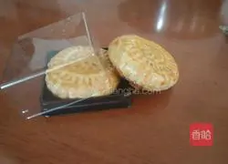 Illustration of how to make Cantonese-style mooncakes 9