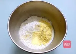 Illustration of how to make corn meal buns 1