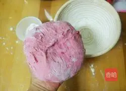 Illustration of how to make dragon fruit multi-grain buns 13