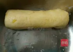 Illustration of how to make lemon flavored biscuits 6