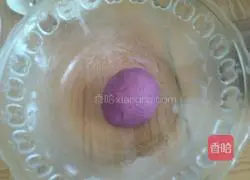 Purple Sweet Potato Pumpkin Snow Skin Mooncake Recipe Illustration 5