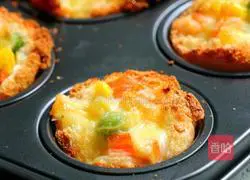 Illustration of how to make toast 9