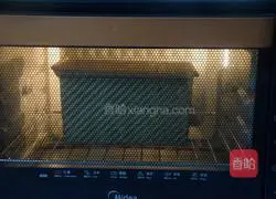 Illustration of how to make glutinous rice flour toast 15