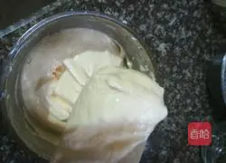 Illustration of making finger biscuits 8