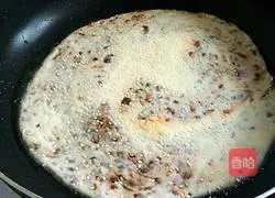 Illustration of making sauce-flavored pancake 18