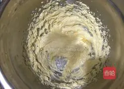 Illustration of how to make strawberry jam cookies 5