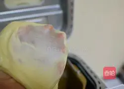 Illustration of how to make croissants 3