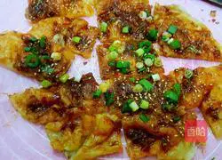 Illustration of how to make crispy sauce pancake 21