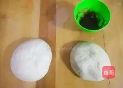 Illustration of black and white sweet and salty recipes 3