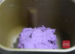 Purple Sweet Potato Bread Recipe Illustration 2