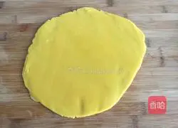 Illustration of how to make blueberry jam cookies 7