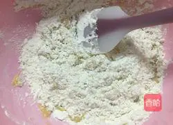 Illustrations of how to make cartoon mooncakes for children 3