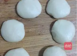 Illustration of how to make puff pastry mooncakes 2