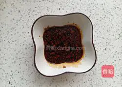 Illustration of how to make fresh meat mooncakes 5