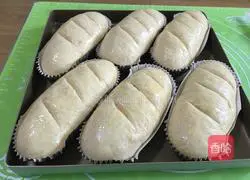 Illustration of how to make meat floss and blueberry bread 18