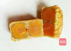 Cantonese egg yolk mooncake recipe 19