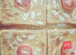 Illustration of how to make toast with lots of cheese 4