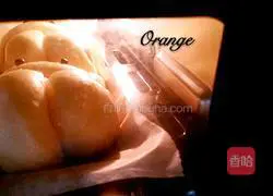 Cute Rabbit Ham Bread Recipe Illustration 13