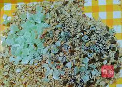 Illustration of how to make Wuren mooncake filling 1