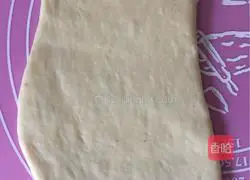 Illustration of how to make light butter toast 8