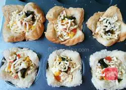 Creative Toast Cup Illustration 7