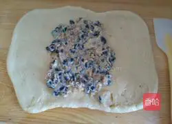 Illustration of how to make sweet bean hand-torn bread 8