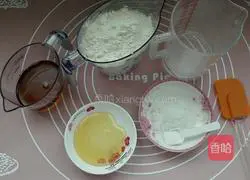 Illustration of how to make Beijing-style red mooncakes 1