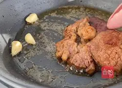 Homemade steak, buy your own beef and cook it yourself.Illustration 8