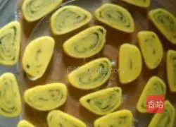 Black sesame cookie roll recipe illustration 16