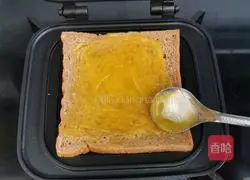Illustration of how to make jam toast 5