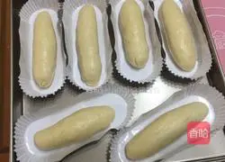 Illustration of how to make chive cheese bread 14