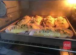 Illustration of how to make chive cheese bread 19