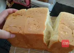 Illustration of how to make light cream whole wheat toast 22