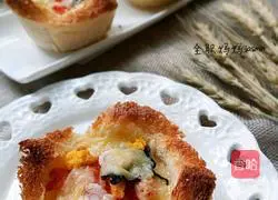 Creative Toast Cup Illustration 8