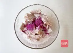 Illustration of how to make taro cheese mooncakes 4