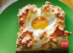 Illustration of how to make Huoshaoyun Toast Slices 4