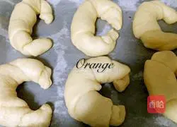 Illustration of how to make seaweed cheese croissants 9