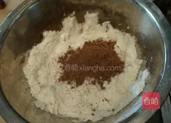 Chocolate Macaron Recipe Illustration 4